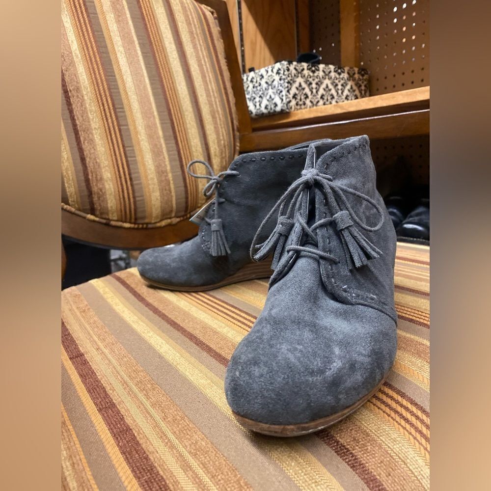 🛍️ Dr Scholl's * Gray Wedge Booties size 8M